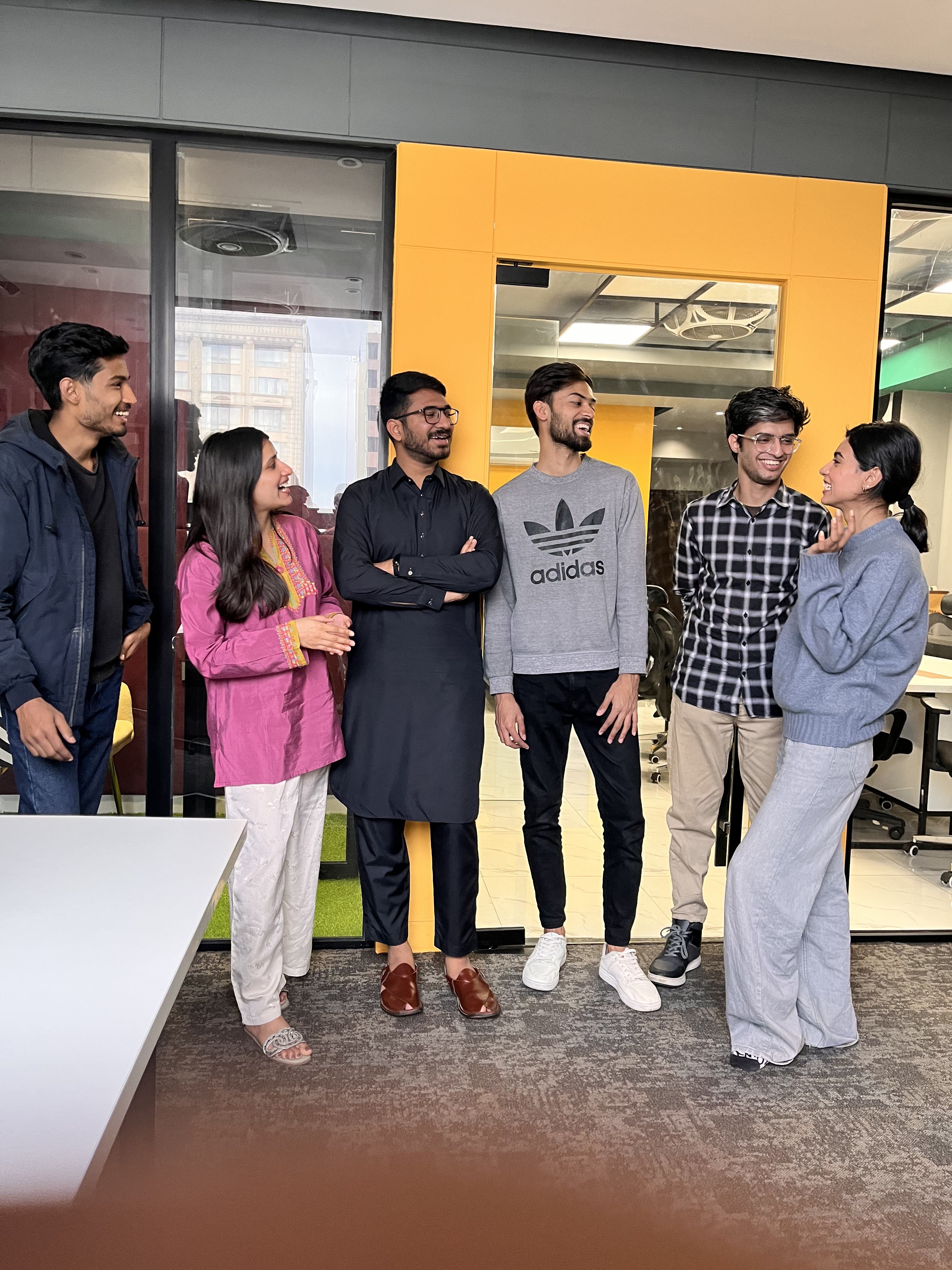 Standup · office, 2025
